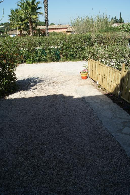 Le Mas Du Bijou Bleu Puget-sur Argens Ruang foto