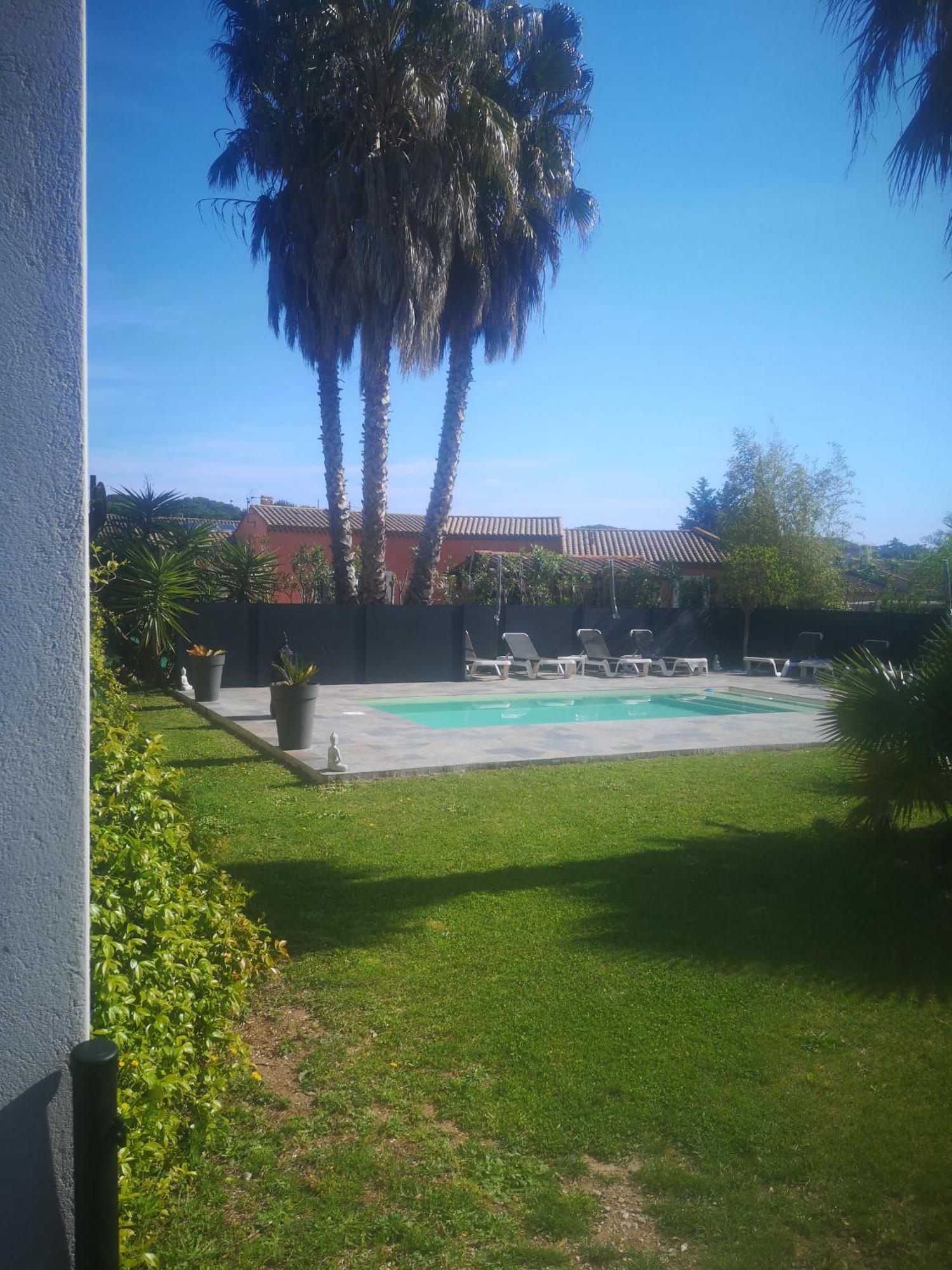 Le Mas Du Bijou Bleu Puget-sur Argens Bagian luar foto